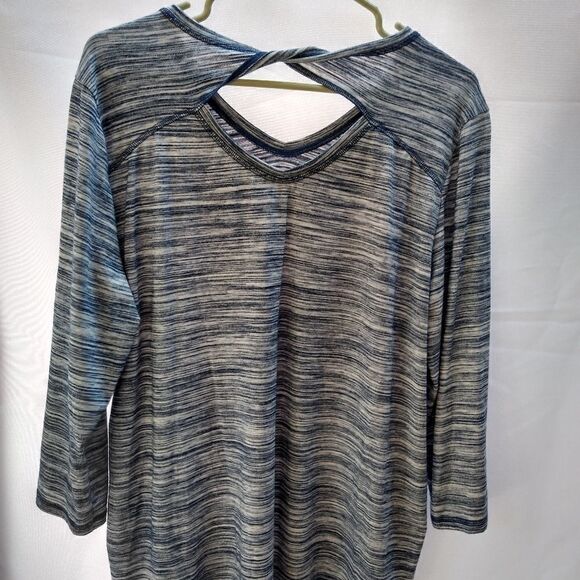 St John's Bay top - Picture 2 of 3